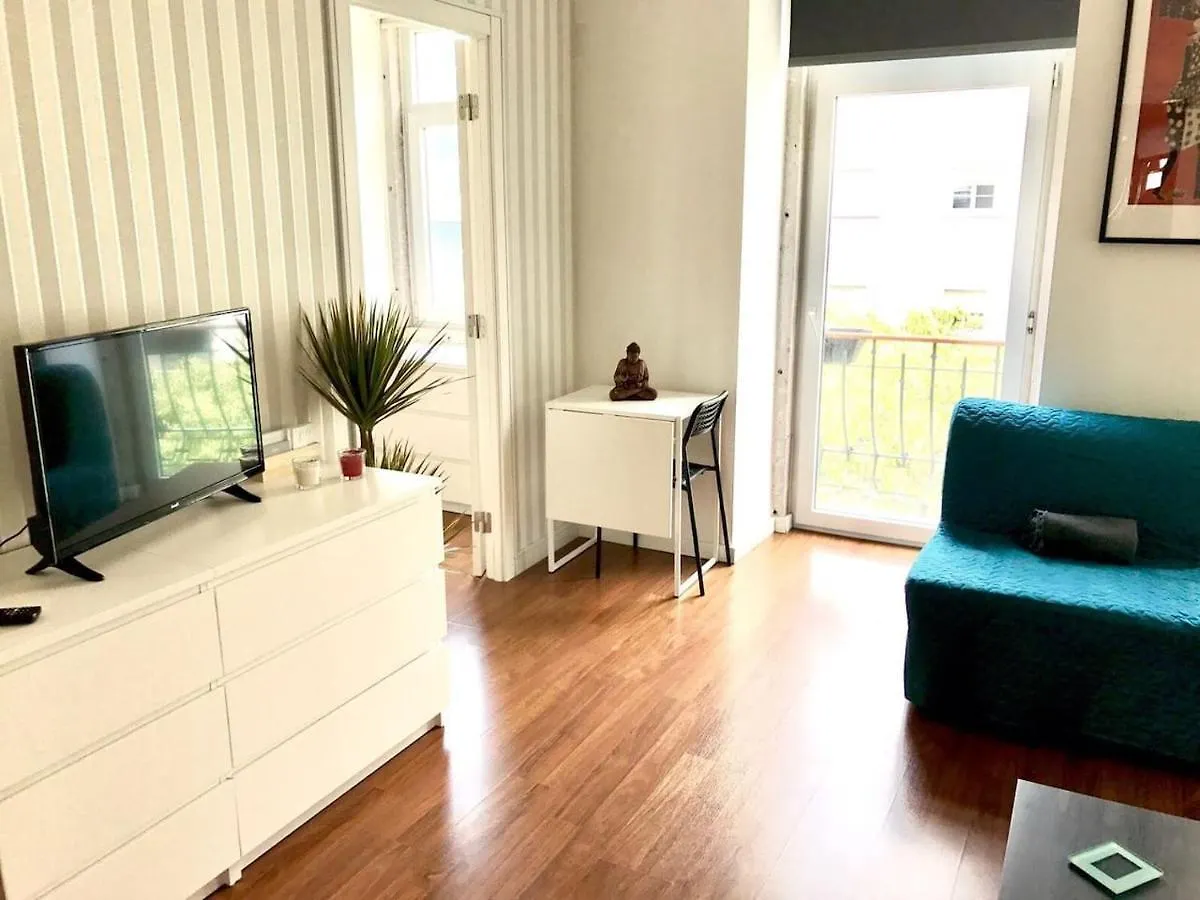Luxury Part Of The City - Modern Apartment With Airconditioning - Near Subway Lisbon