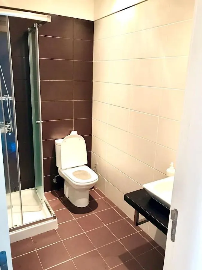 Luxury Part Of The City - Modern Apartment With Airconditioning - Near Subway Lisbon