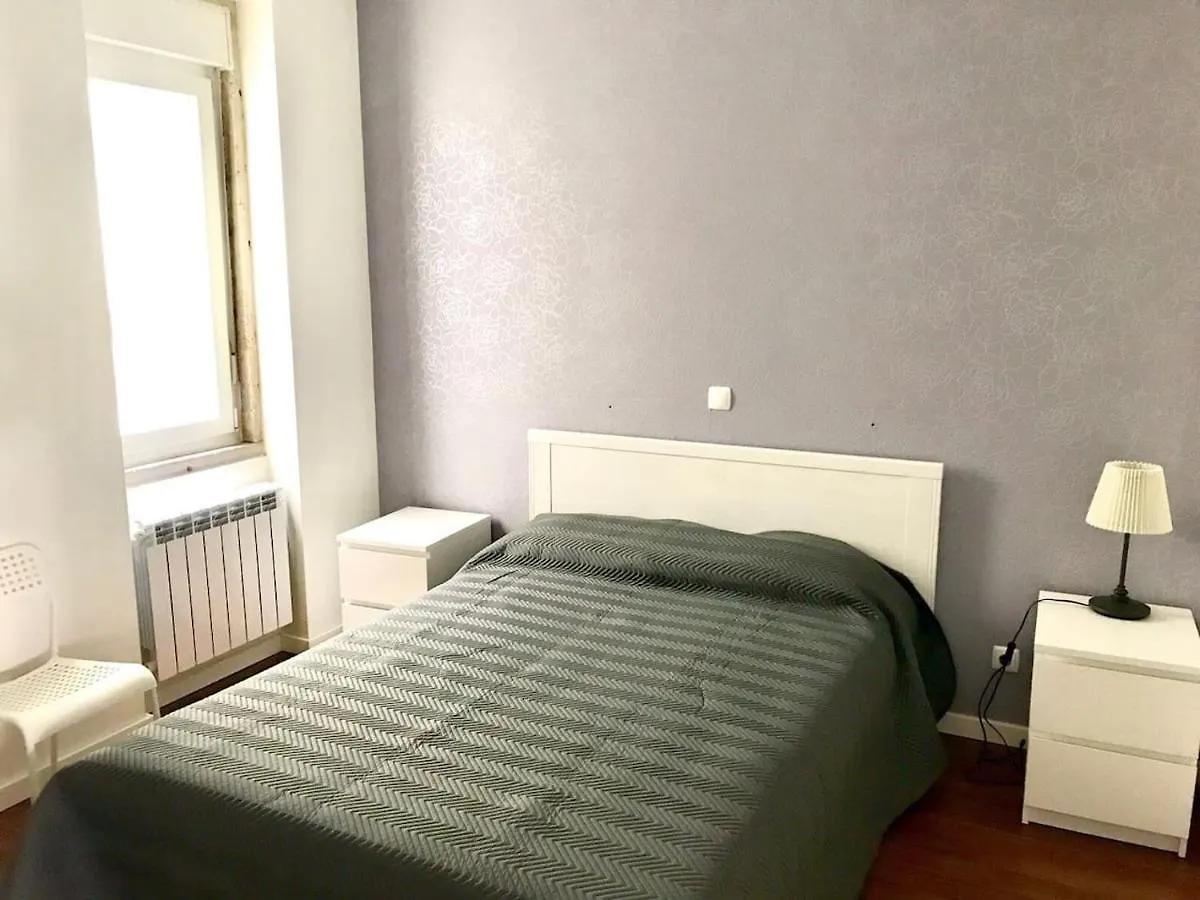 Luxury Part Of The City - Modern Apartment With Airconditioning - Near Subway Lisbon Portugal