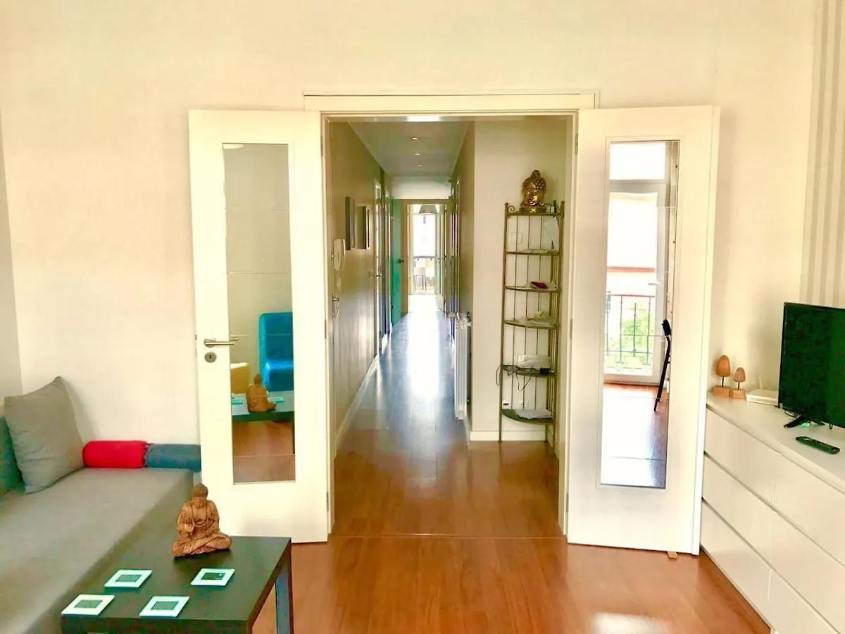 Luxury Part Of The City - Modern Apartment With Airconditioning - Near Subway Lisbon Portugal