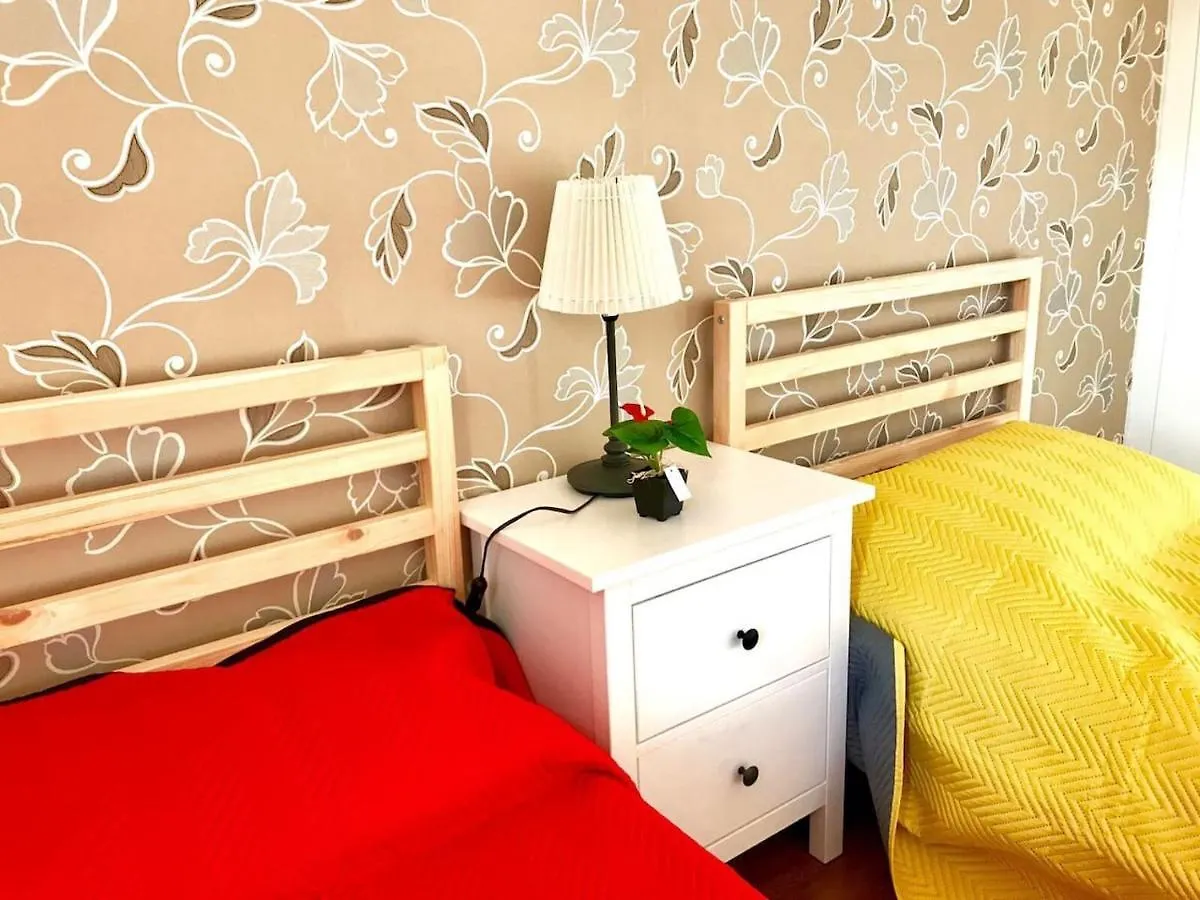 Luxury Part Of The City - Modern Apartment With Airconditioning - Near Subway Lisbon