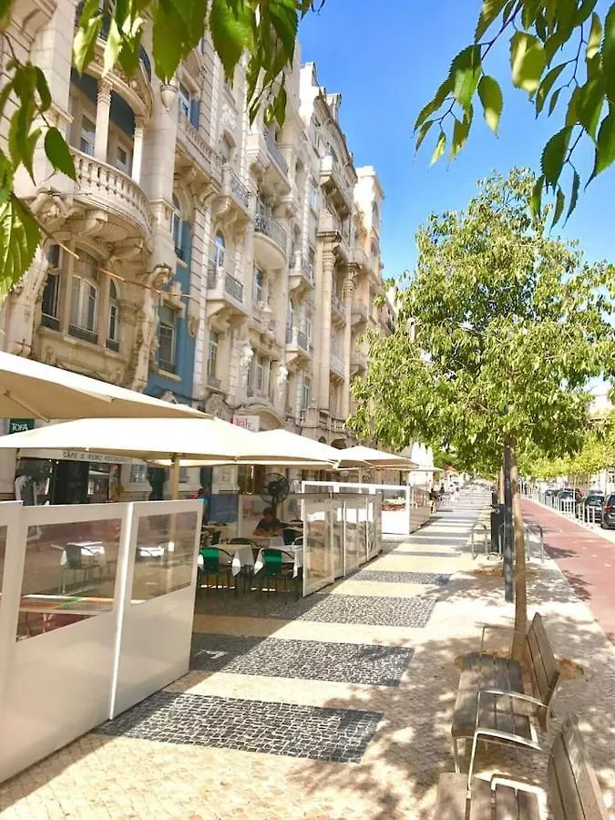 Luxury Part Of The City - Modern Apartment With Airconditioning - Near Subway Lisbon Portugal