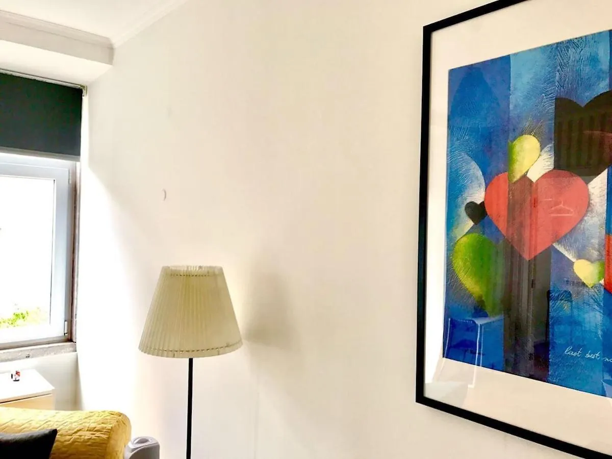 Luxury Part Of The City - Modern Apartment With Airconditioning - Near Subway Lisbon