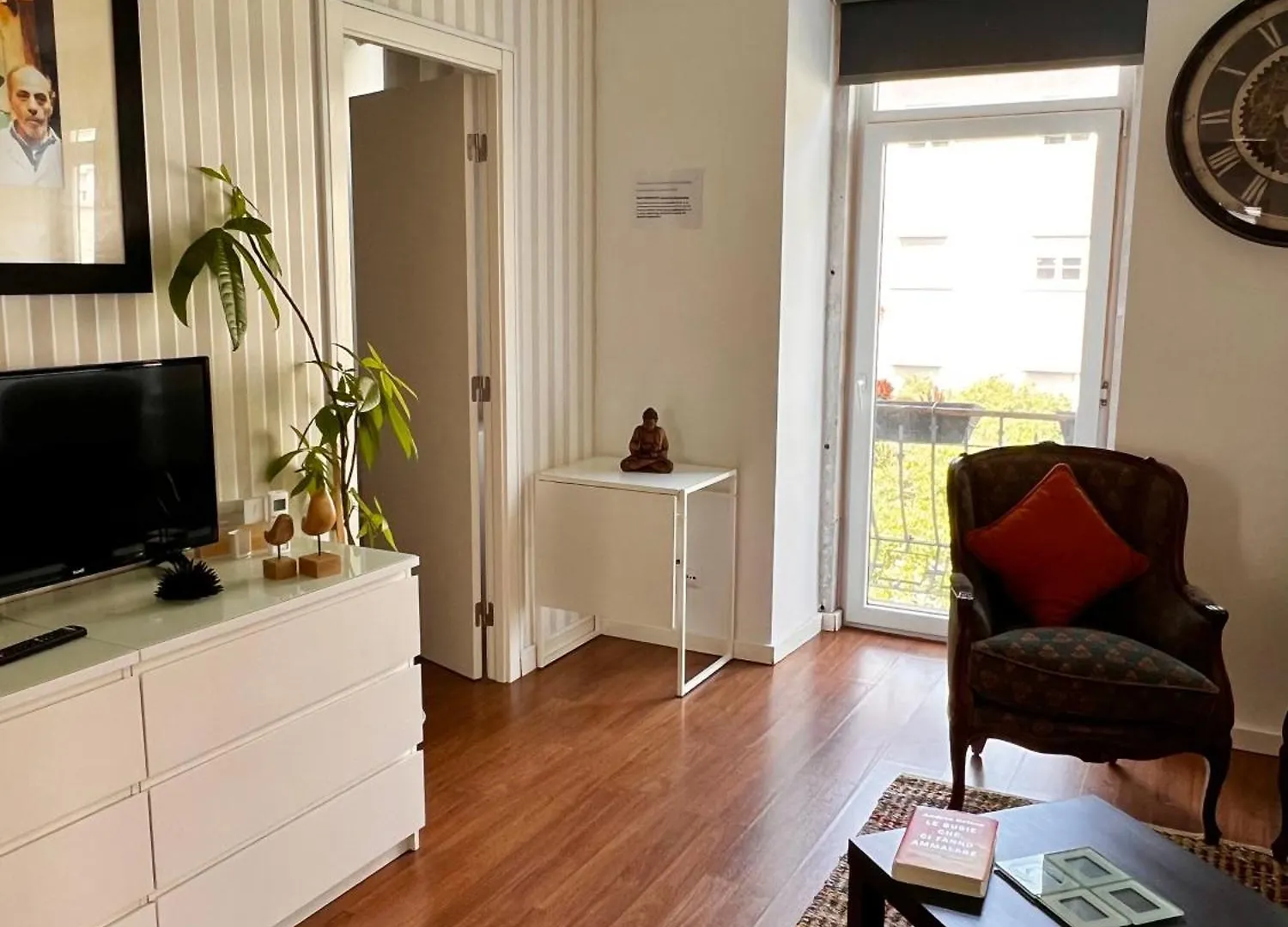 Luxury Part Of The City - Modern Apartment With Airconditioning - Near Subway Lisbon